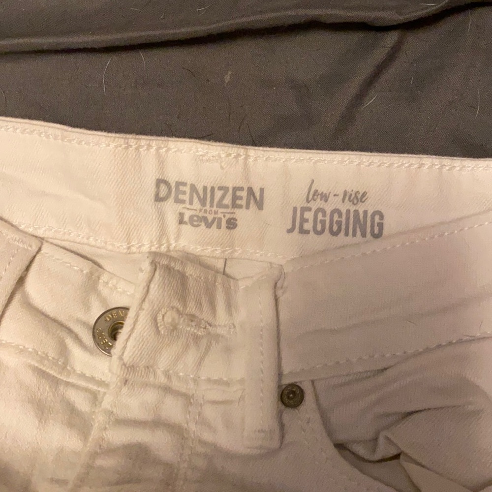 Levi Brand Jeggings size 27